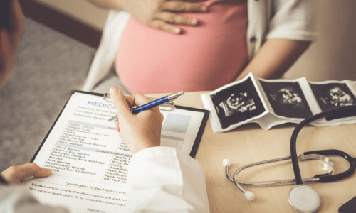 妊婦への保健指導、及び補助